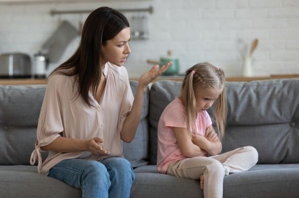 Vì sao càng dạy càng phản kháng? 5 lỗi cha mẹ dễ mắc phải