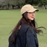 Những mẫu áo dài tay giúp phụ nữ trên 40 tuổi giữ vẻ thanh lịch