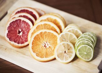 Không cần nước hoa đắt tiền: 7 thực phẩm giúp bạn luôn thơm mát