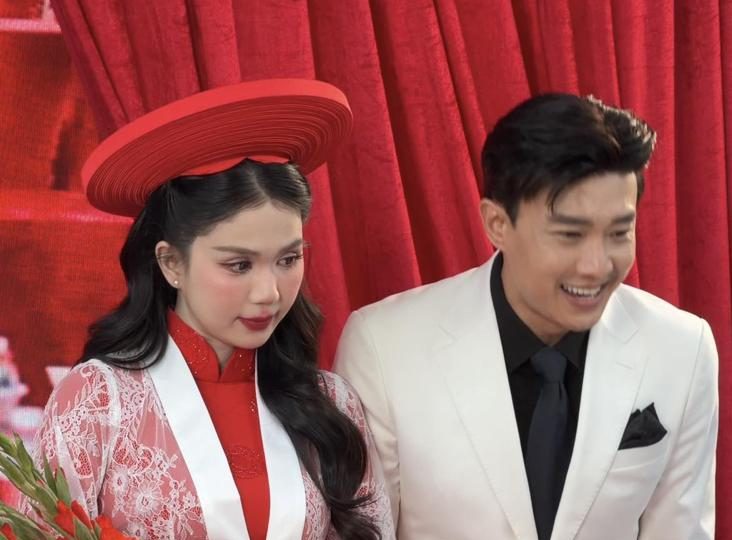 Ảnh đám hỏi của Quốc Trường và Ngọc Trinh gây bão mạng, thực hư ra sao?