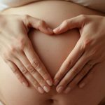 Mẹ bầu 3 tháng giữa ăn gì để con khỏe, mẹ không tăng cân quá đà?