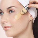 Trang điểm không lo xuống tông: 6 mẹo giữ lớp nền hoàn hảo