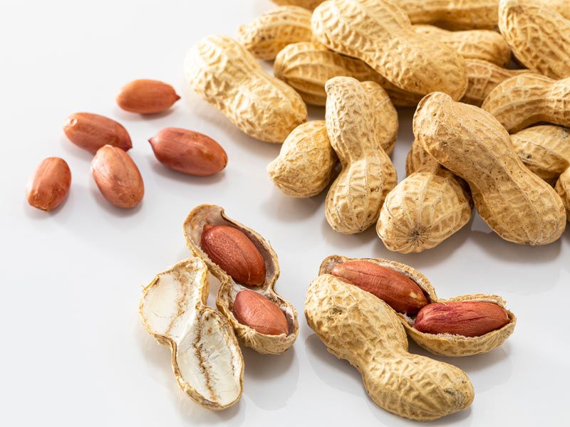 Ăn lạc mỗi ngày có tốt không? 5 lợi ích đáng chú ý với cơ thể