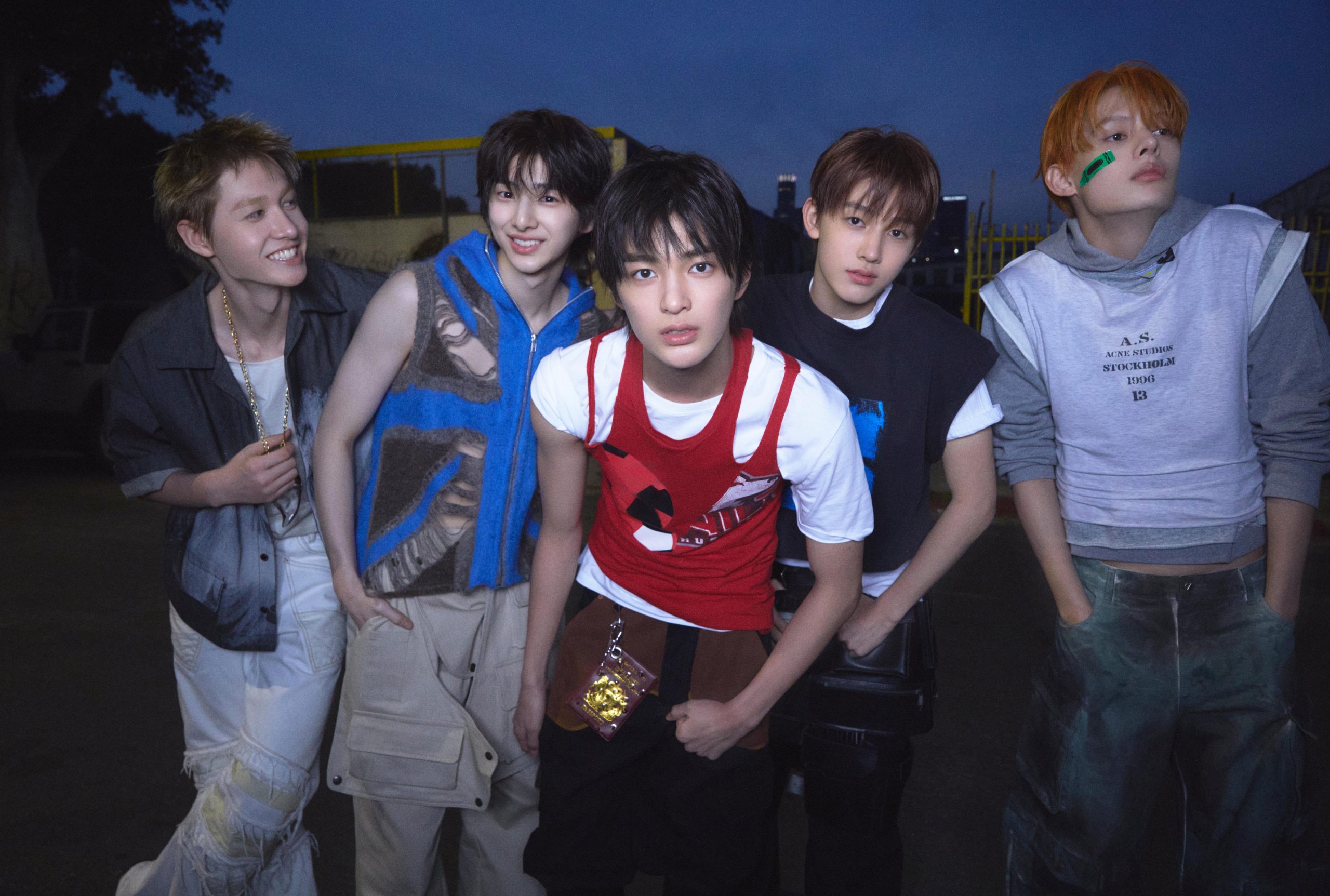 CORTIS gây bão toàn cầu với “Redred”, nhanh chóng chiếm lĩnh bảng xếp hạng