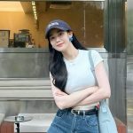 Áo phông trắng “lên đồ” thế nào cho sành điệu? 9 công thức dễ áp dụng