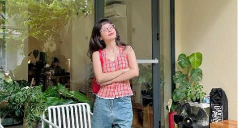 Không còn đơn điệu: 5 gam màu giúp bạn nổi bật giữa mùa hè