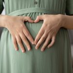 Làm đẹp bằng ngải cứu: 5 công dụng nhiều người chưa biết