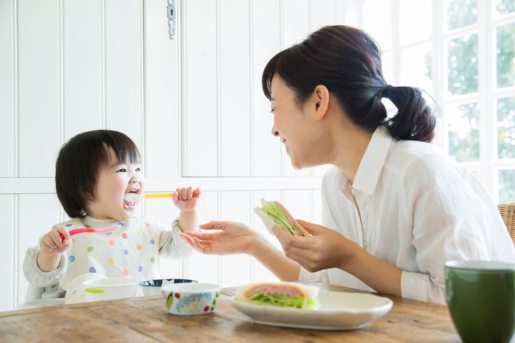 Bắt đầu ăn dặm cho bé thế nào để dễ thích nghi?