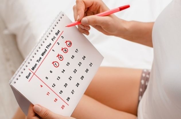 Kinh nguyệt ra ít kéo dài cảnh báo điều gì?